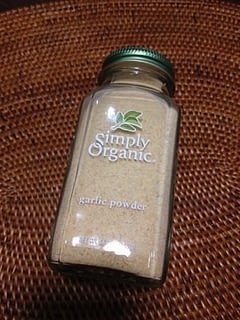 ガーリックパウダー：Simply Organic Garlic Powder